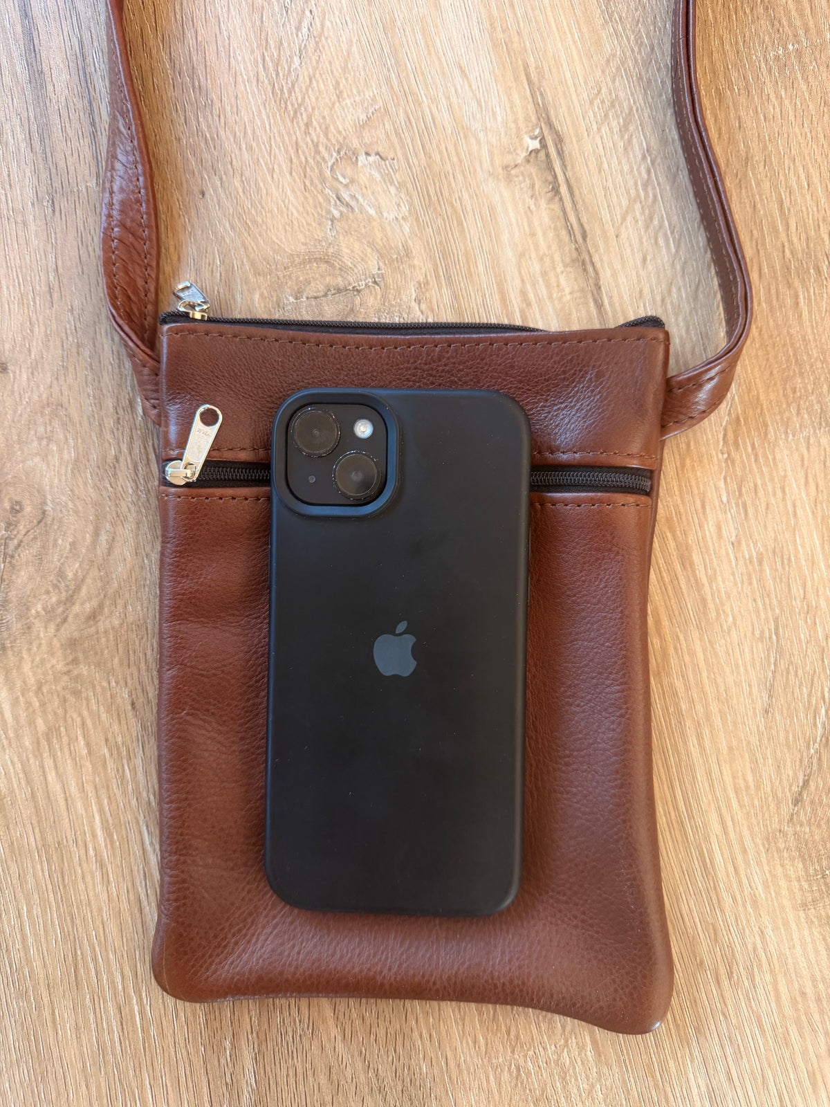 Sac bandoulière pour téléphone en cuir véritable – Marron Châtaigne